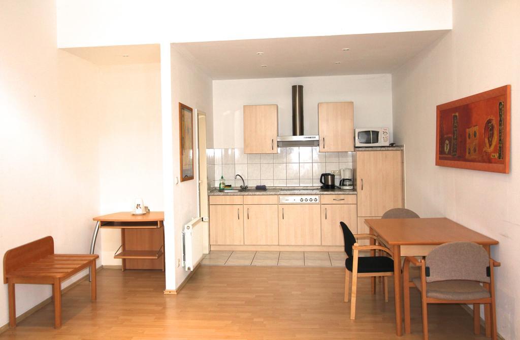 Apartmenthaus Alt Graz Düsseldorf Pokoj fotografie